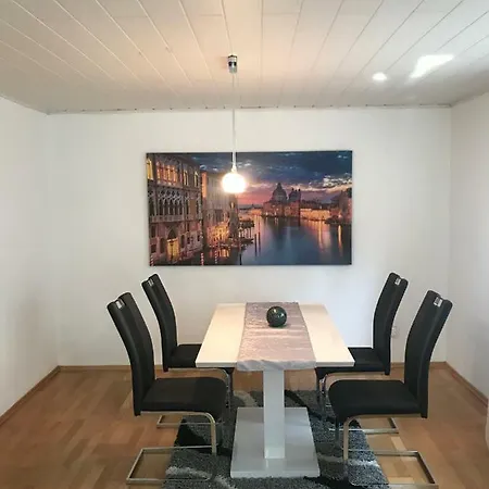 Obere Kellerstrasse Haus 3 Holiday home *